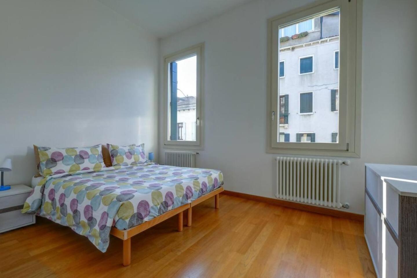 Rio Ca Foscari A San Pantalon Apartment Венеция Екстериор снимка