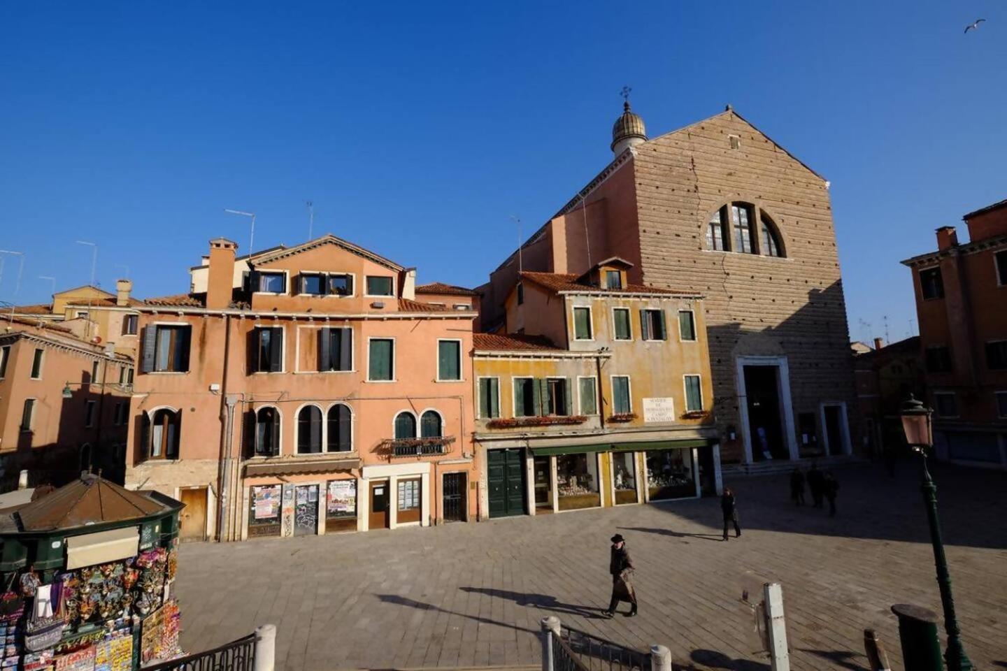 Rio Ca Foscari A San Pantalon Apartment Венеция Екстериор снимка